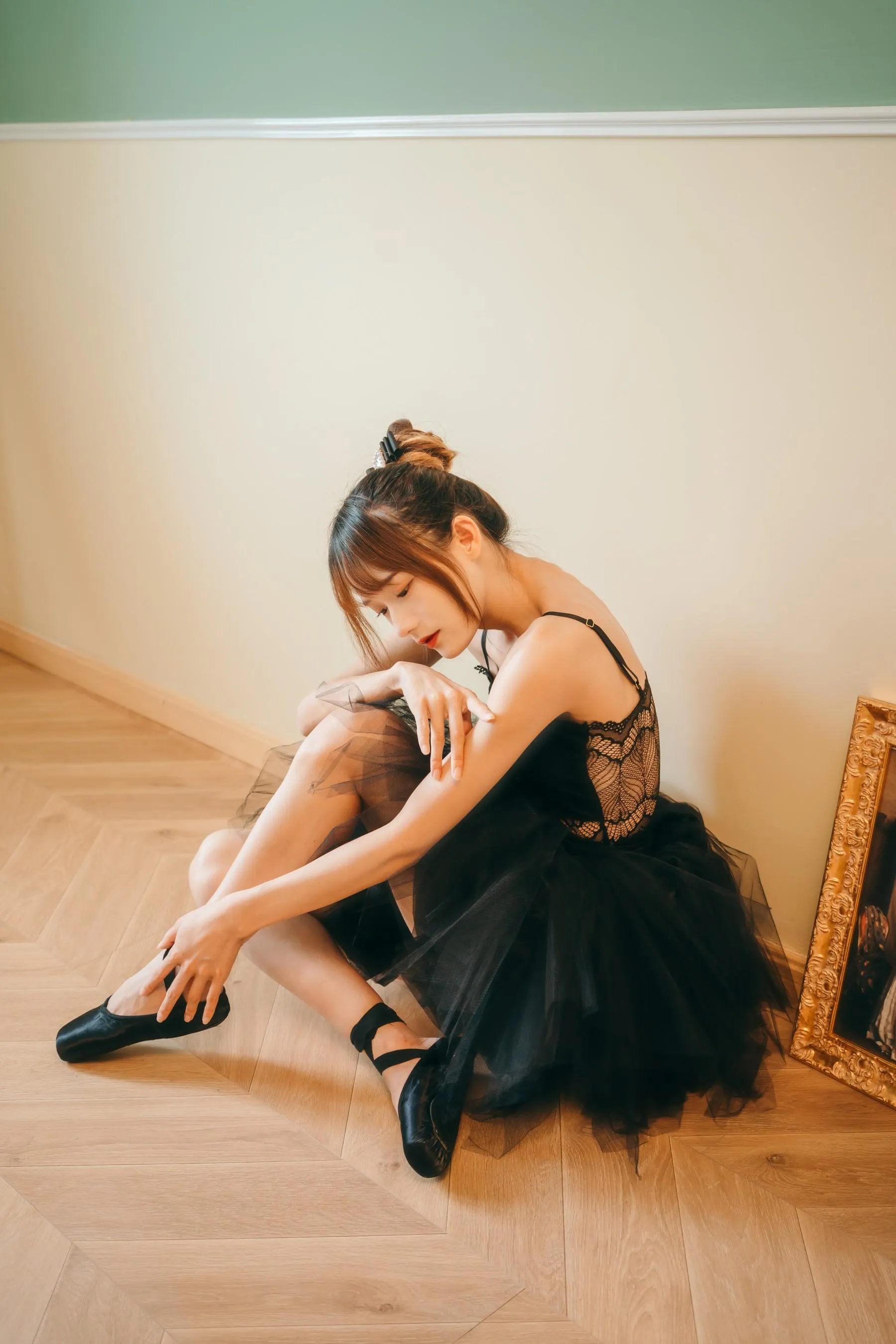 [YITUYU艺图语]2022.09.07 足尖上的温柔 兔子Zzz不吃胡萝卜 [22P]插图